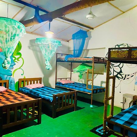 Reggae Paradise Hostel Сігірія Екстер'єр фото